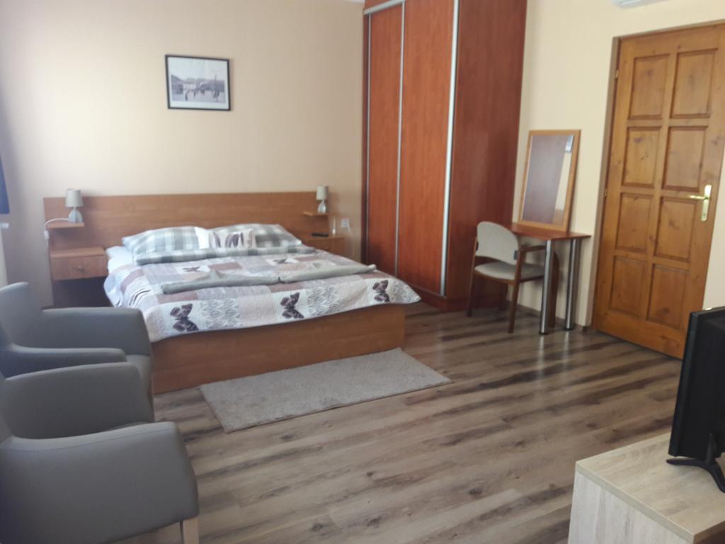 Diofa Vendeghaz Apartment Eger Exterior photo